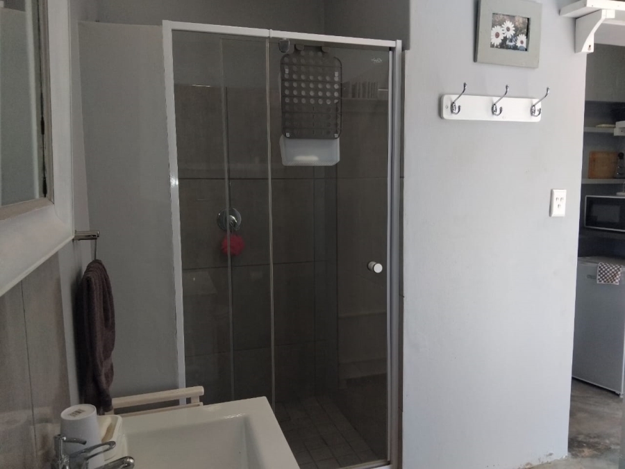 5 Bedroom Property for Sale in Myburgh Park Western Cape